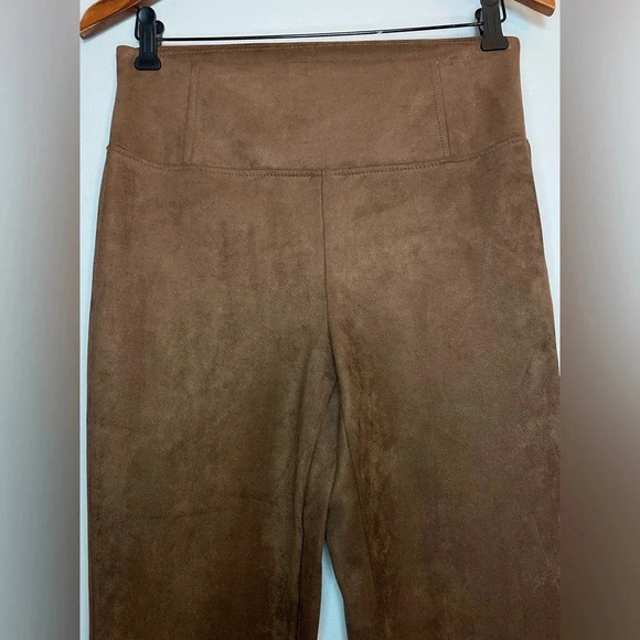 Laundry by Shelli Segal Women's Size Smal Faux Suede pull on pants - Picture 4 of 6